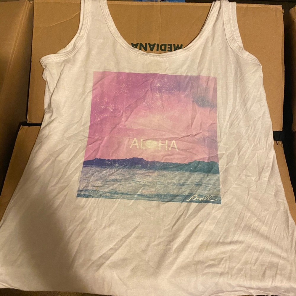 O’Neill aloha tank top 🌊💕